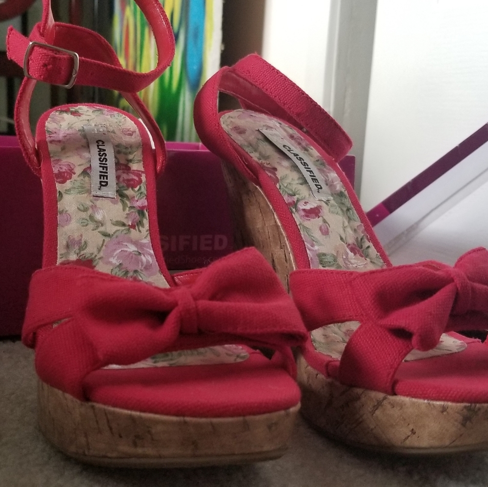 Red canvas and cork wedges